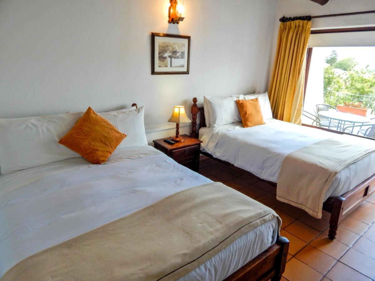 Hotel Meson De Los Virreyes บียาเดเลย์บา ภายนอก รูปภาพ