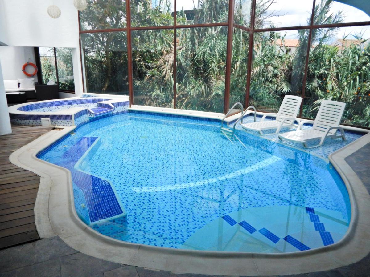 Hotel Meson De Los Virreyes บียาเดเลย์บา ภายนอก รูปภาพ